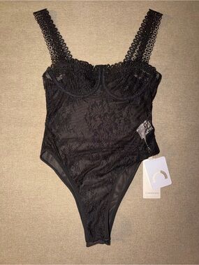 Commense Black Lace Underwire Bodysuit